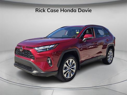 Used 2024 Toyota RAV4 XLE Premium image 9