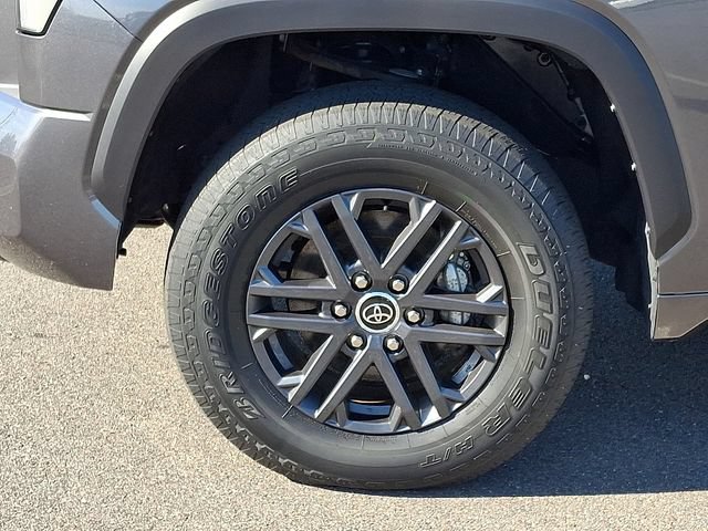 Used 2023 Toyota Tundra SR5 w/ SR5 Convenience Package AWD/4WD image 8