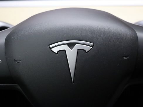 Used 2023 Tesla Model 3 Standard Range RWD image 48