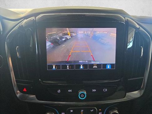 Used 2023 Chevrolet Traverse LT w/ LT Premium Package AWD/4WD image 14