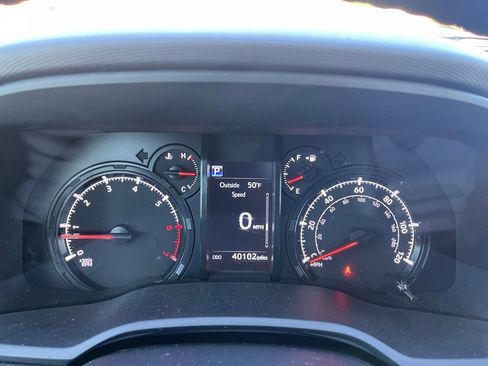 Used 2023 Toyota 4Runner 40th Anniversary SE AWD/4WD image 8