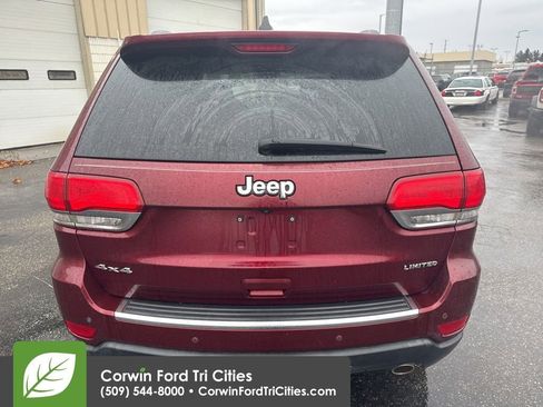 Used 2017 Jeep Grand Cherokee Limited w/ Luxury Group II image 12