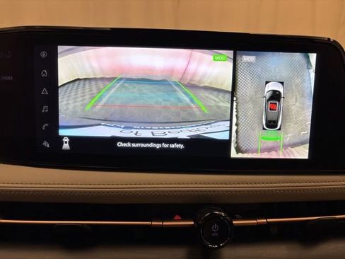 Used 2023 Nissan Ariya AWD image 21