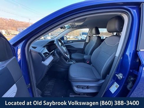 Certified 2024 Volkswagen Taos SE image 27