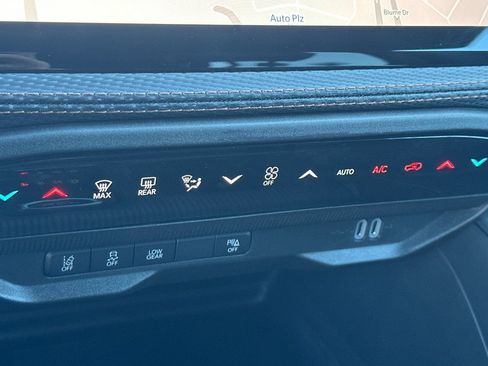 New 2026 Jeep Cherokee Limited AWD/4WD image 21