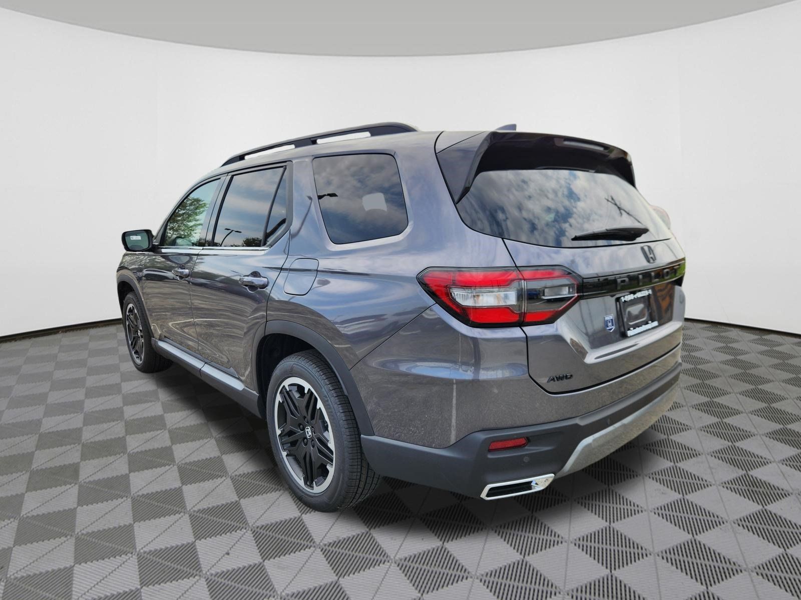 New 2026 Honda Pilot image 3