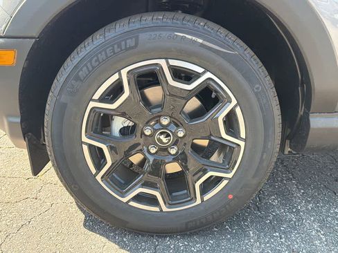 New 2026 Ford Bronco Sport Outer Banks AWD/4WD image 9