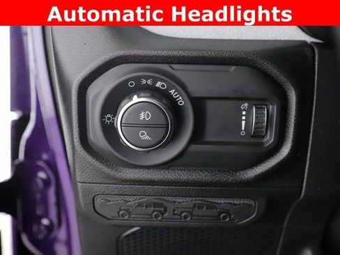 New 2026 Jeep Gladiator Sport AWD/4WD image 18