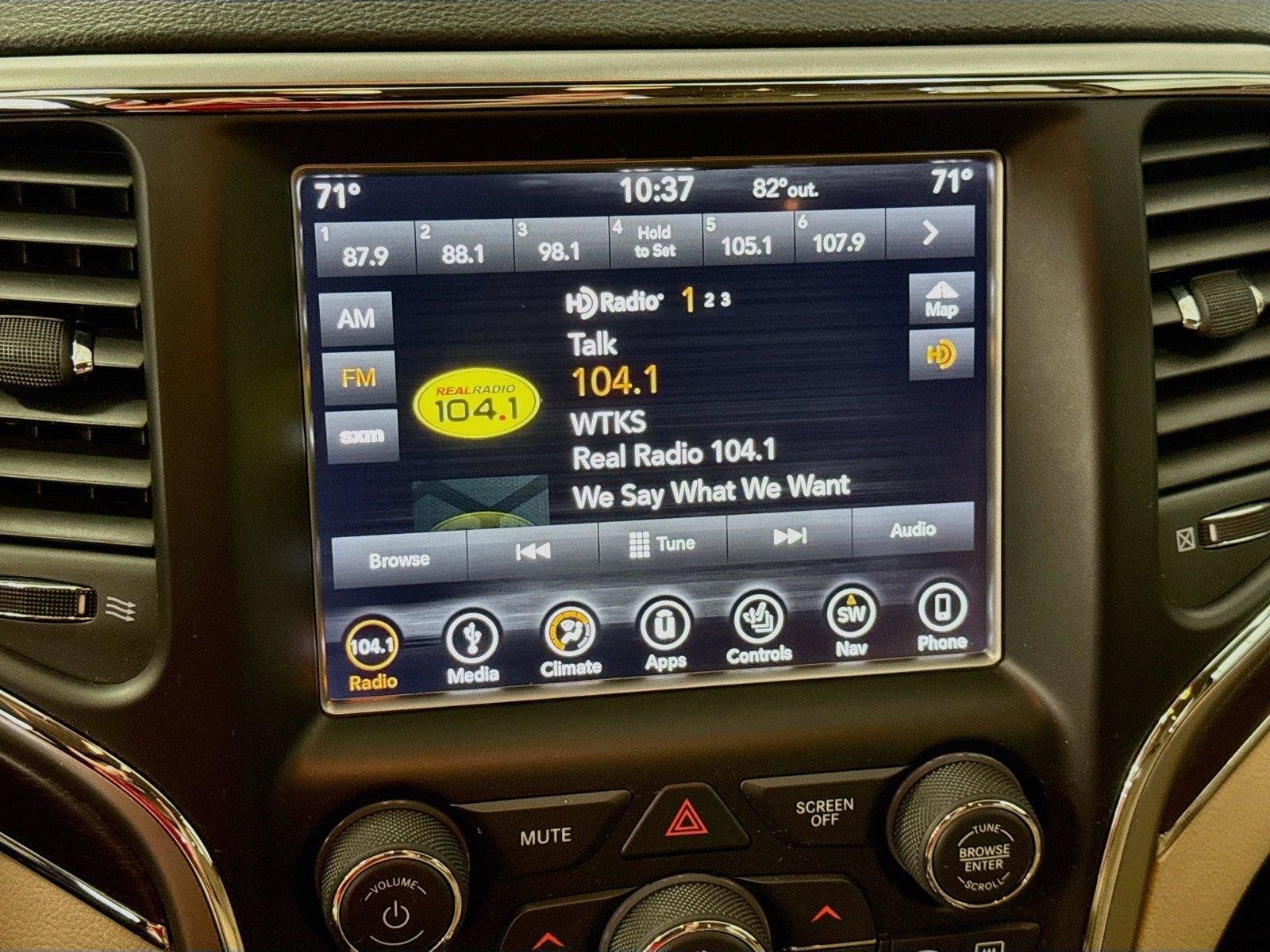 Used 2018 Jeep Grand Cherokee Limited RWD image 15