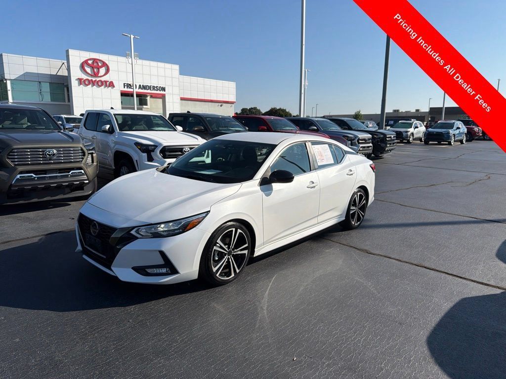 Used 2020 Nissan Sentra SR FWD image 12