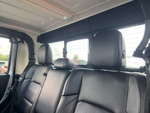 Used 2020 Jeep Gladiator Overland AWD/4WD image 20
