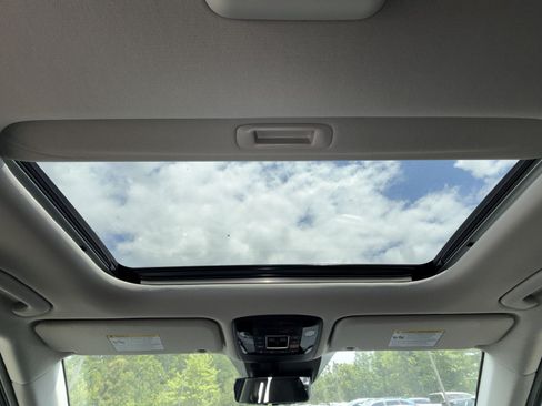 New 2026 Kia Carnival SX Prestige FWD image 30