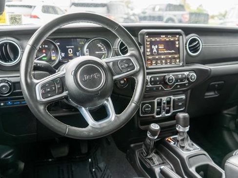 Used 2023 Jeep Wrangler Unlimited Sahara w/ Cold Weather Group AWD/4WD image 12