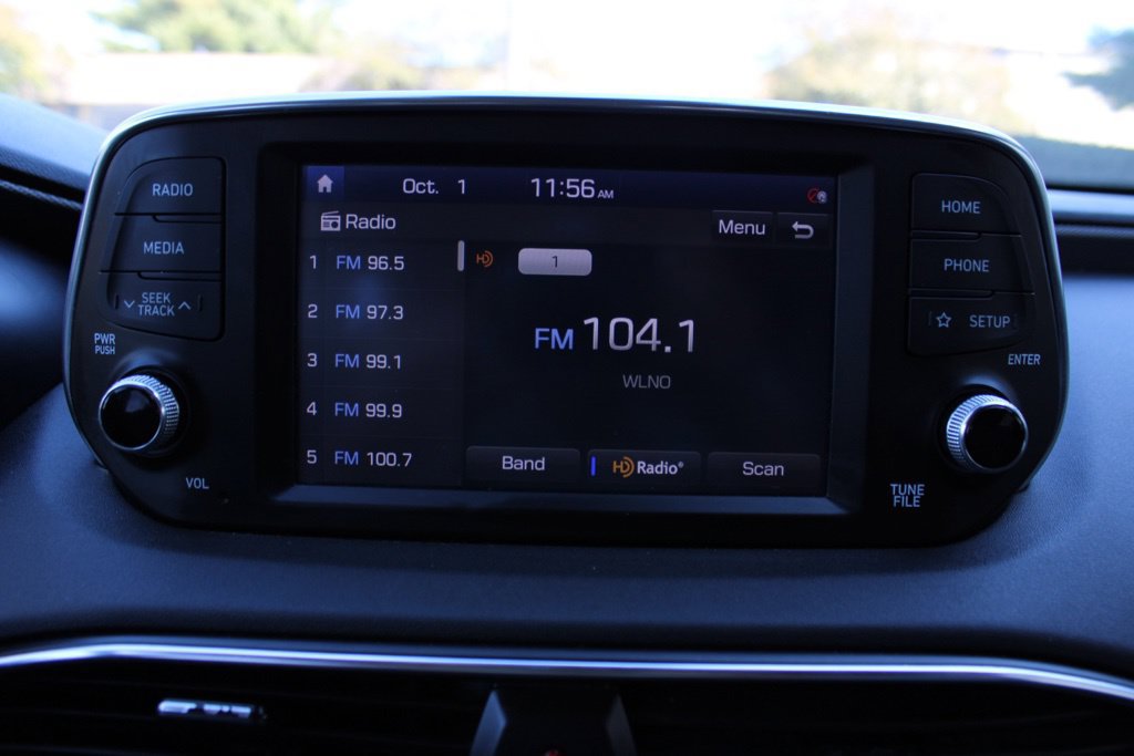 Used 2020 Hyundai Santa Fe SEL FWD image 17
