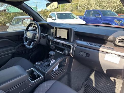 Certified 2025 Toyota Tacoma SR5 image 17