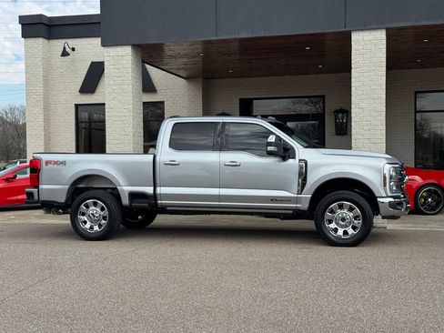 Used 2024 Ford F250 Lariat w/ Lariat Ultimate Package AWD/4WD image 18
