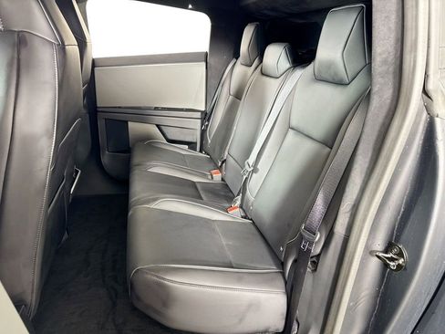 Used 2024 Tesla Cybertruck AWD Crew Cab image 24