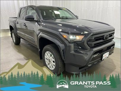 New 2025 Toyota Tacoma SR5