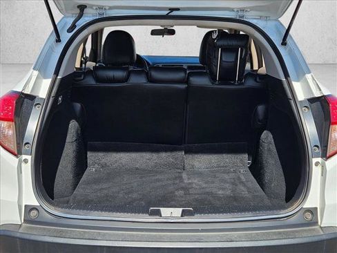Used 2016 Honda HR-V LX image 6
