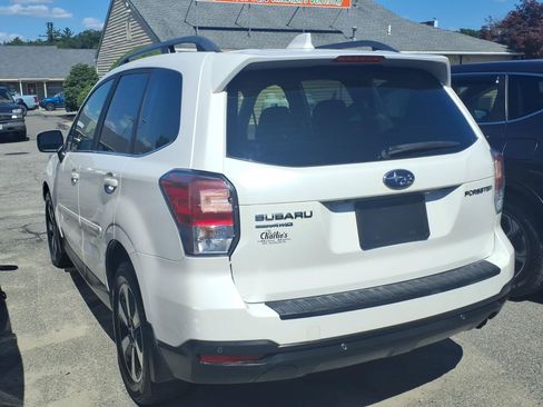 Used 2018 Subaru Forester 2.5i Limited AWD/4WD image 5