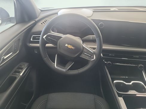 New 2026 Chevrolet Traverse LT w/ LPO, Floor Liner Package FWD image 13