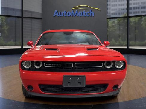 Used 2020 Dodge Challenger R/T image 2