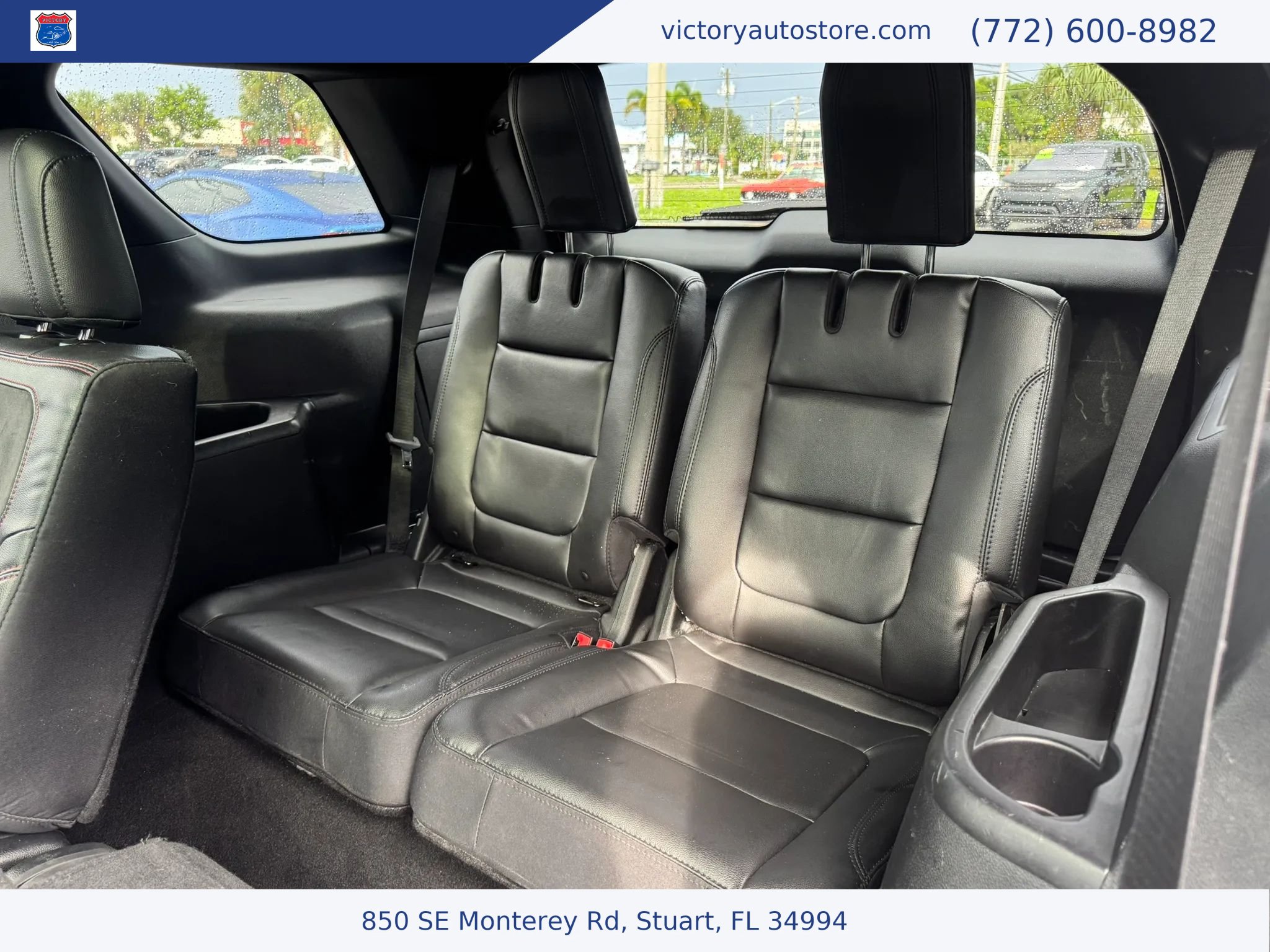 Used 2018 Ford Explorer XLT w/ Equipment Group 202A AWD/4WD image 15