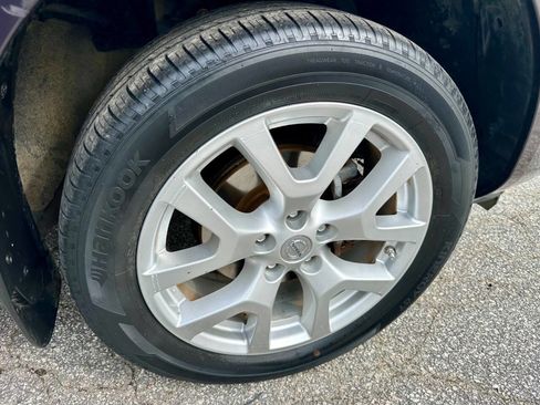 Used 2011 Nissan Rogue SV w/ SL Pkg image 26