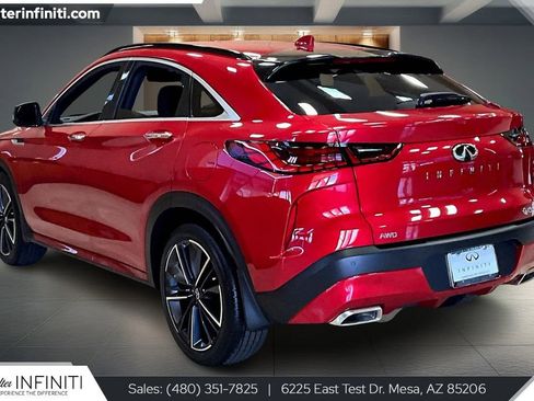 Used 2025 INFINITI QX55 Essential image 3
