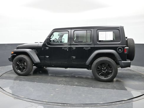Used 2022 Jeep Wrangler Unlimited Sport AWD/4WD image 9