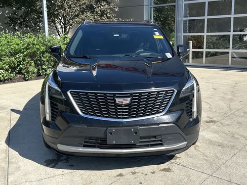 Used 2020 Cadillac XT4 Premium Luxury AWD/4WD image 3
