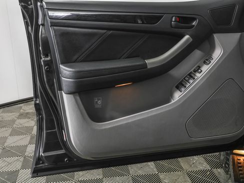 Used 2006 Toyota 4Runner Limited image 33