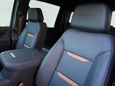 New 2026 GMC Sierra 2500 AT4 w/ AT4 Premium Plus Package image 8