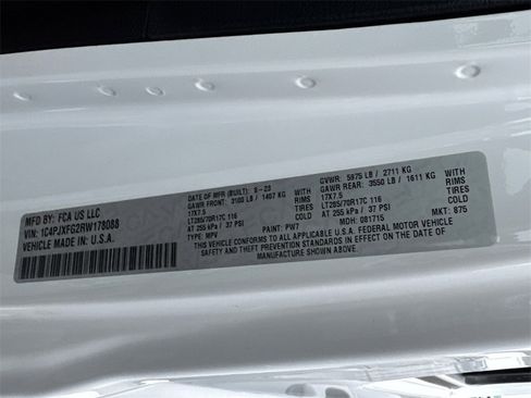 Used 2024 Jeep Wrangler Unlimited Rubicon image 33