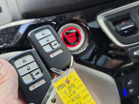 Used 2020 Honda Pilot Elite image 14