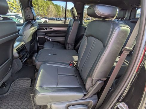 New 2026 Jeep Grand Wagoneer Limited w/ Premium Group II AWD/4WD image 24
