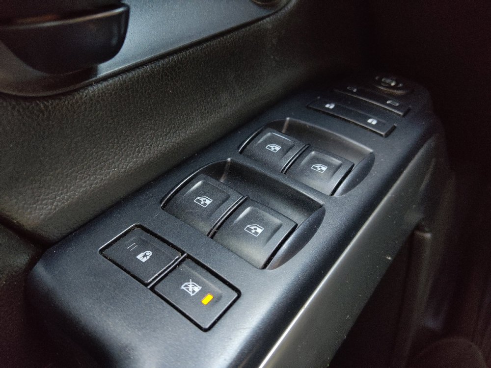 Used 2016 Chevrolet Silverado 1500 LT AWD/4WD image 27