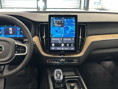 New 2026 Volvo XC60 B5 Plus w/ Climate Package AWD/4WD image 11