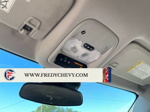 Used 2025 Chevrolet TrailBlazer LT AWD/4WD image 31