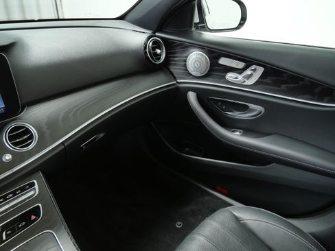 Used 2020 Mercedes-Benz E 350 4MATIC Sedan image 20