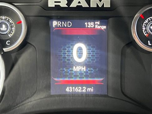 Used 2024 RAM 2500 Big Horn image 27