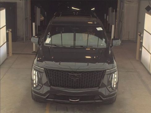 Used 2025 Cadillac Escalade Sport Platinum w/ LPO, Floor Liner Package image 6