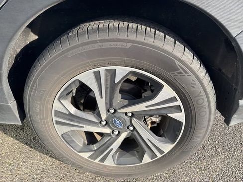 Used 2024 Subaru Crosstrek 2.0i Premium image 19