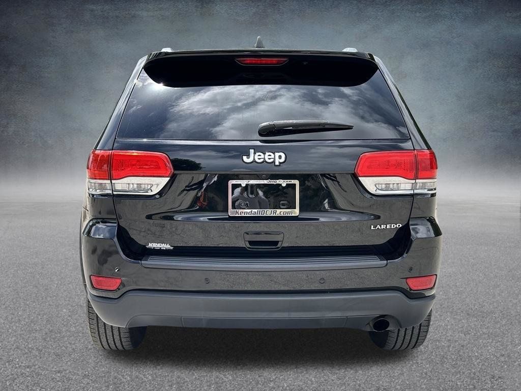 Certified 2019 Jeep Grand Cherokee Laredo w/ Laredo X Package RWD image 5