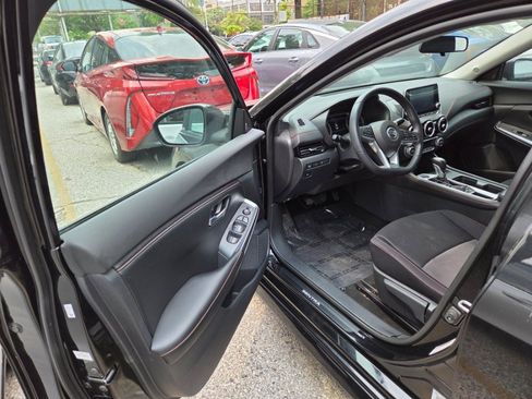 Used 2021 Nissan Sentra SR FWD image 14
