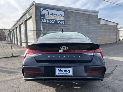 New 2026 Hyundai Elantra SEL Sport image 6