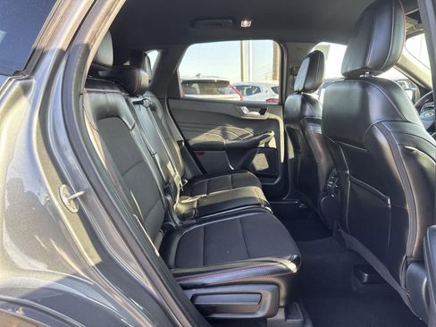 Used 2024 Ford Escape ST-Line image 19