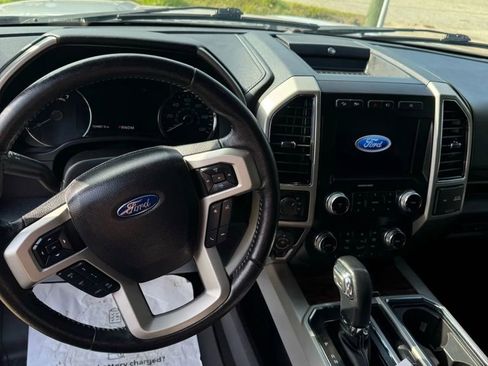 Used 2019 Ford F150 Lariat w/ Equipment Group 502A Luxury image 22