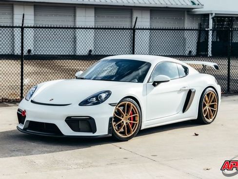 Used 2020 Porsche 718 Cayman GT4 image 36