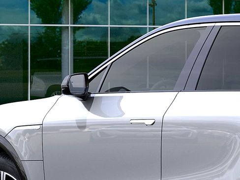 New 2026 Cadillac Lyriq Luxury AWD/4WD image 12